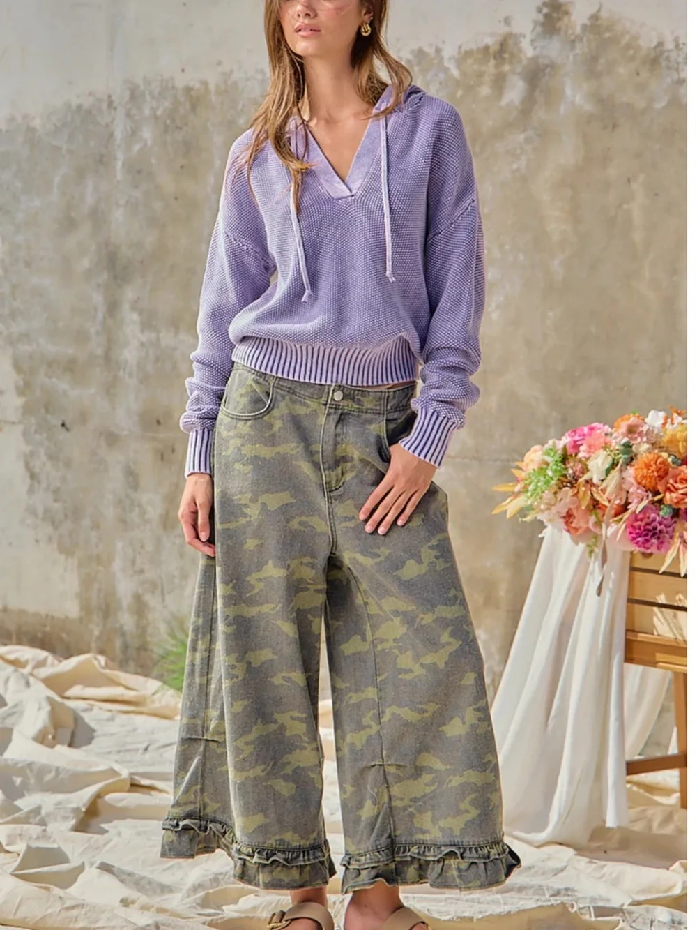 💕Arrives June! Bibi Cropped Camo Ruffle Hem Pants - Picture 5 of 10
